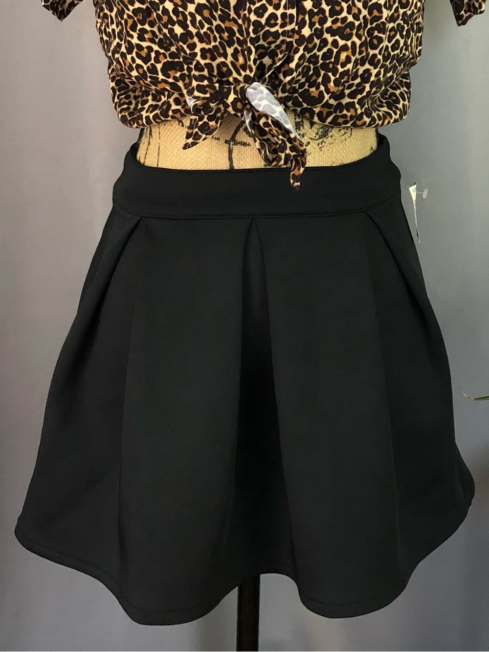 🆕 BETHANY MOTA semi-pleated skater skirt